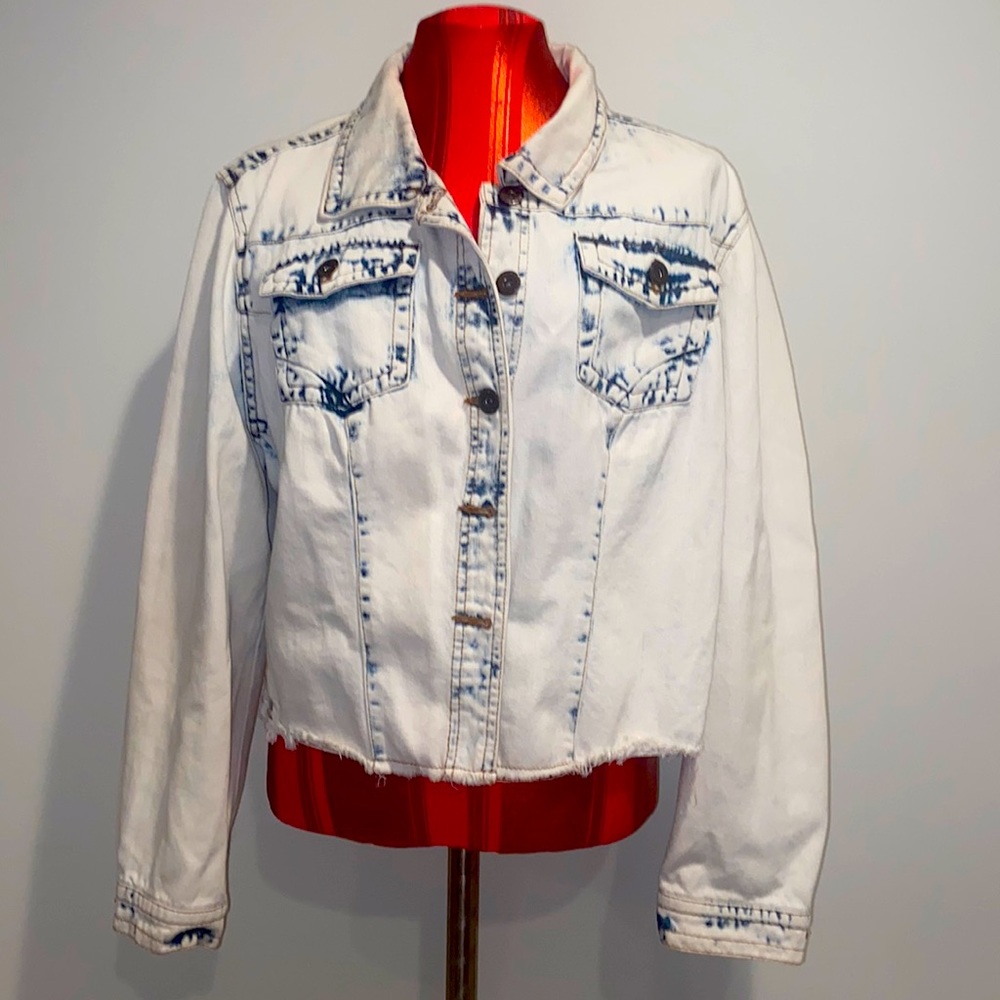Cropped Jean Jacket. - image 1